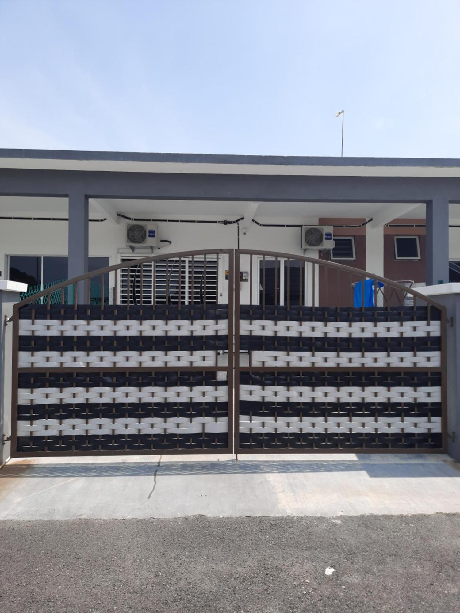 Fazlizasuite Homestay @ Teluk Kemang-Muslim Preferred 波德申 客房 照片